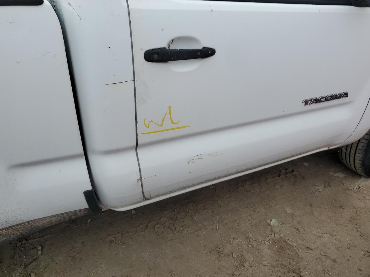 2010 Toyota Tacoma VIN 5TENX4CN2AZ739971 Copart auction photo, water/flood / all over damage thumbnail 12