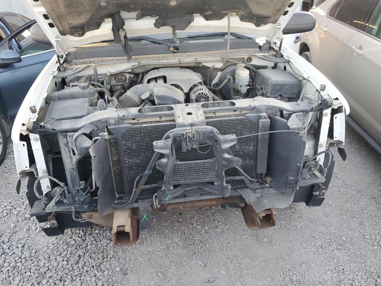 2010 GMC Sierra VIN 1GTSCVE04AZ272506 Copart auction photo, front end / minor dent/scratches damage thumbnail 11