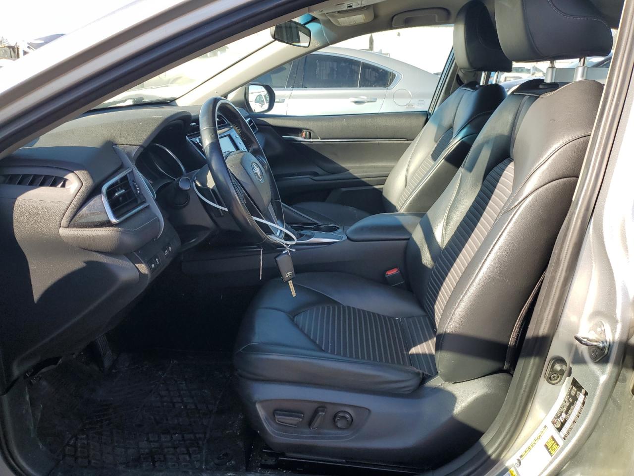 2018 Toyota Camry VIN 4T1B11HK5JU629230 Copart auction photo, front end damage thumbnail 7