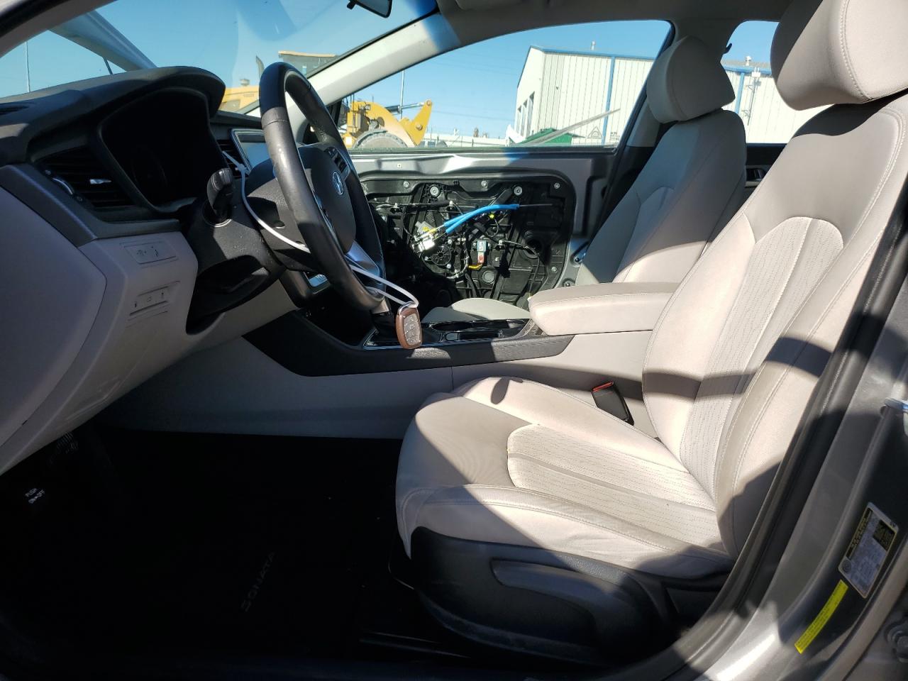 2019 Hyundai Sonata VIN KMHE24L37KA084520 Copart auction photo, front end / minor dent/scratches damage thumbnail 7