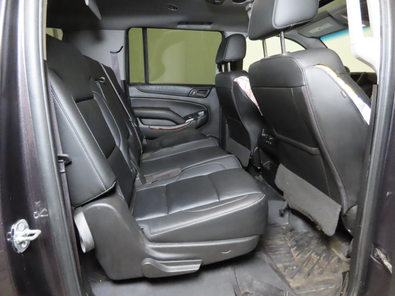 2017 Chevrolet Suburban VIN 1GNSCHKC8HR364686 Copart auction photo, all over damage thumbnail 6