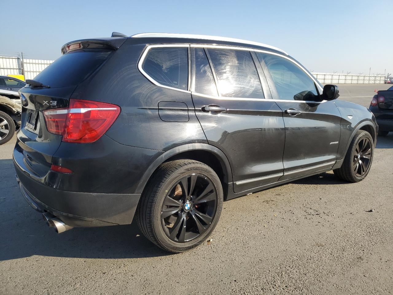 2013 BMW X3 VIN 5UXWX7C59DL977047 Copart auction photo, vandalism damage thumbnail 3