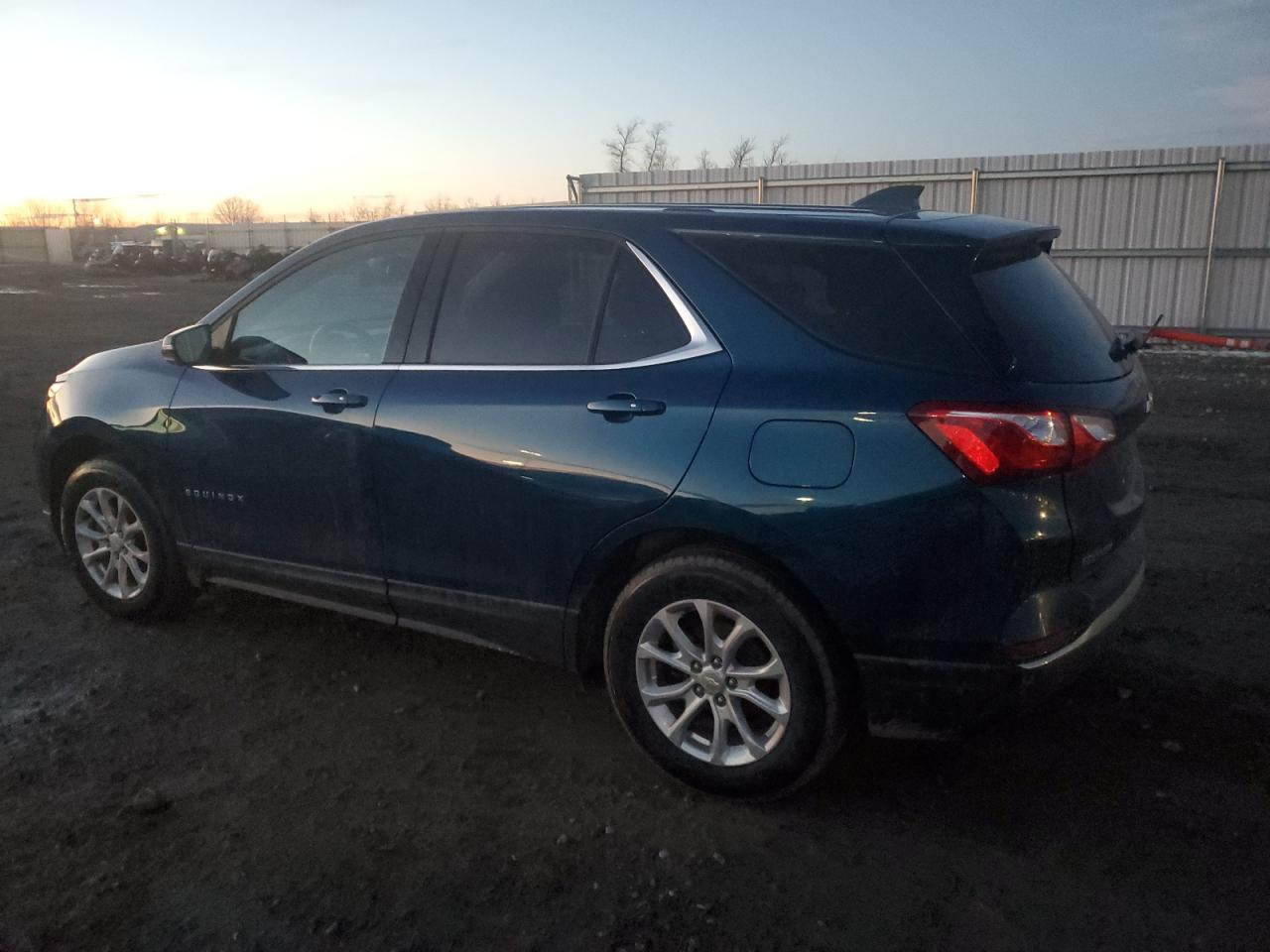 2019 Chevrolet Equinox VIN 3GNAXUEV2KL161393 Copart auction photo, front end damage thumbnail 2