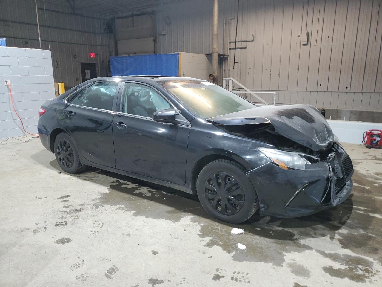 2015 Toyota Camry VIN 4T1BF1FK2FU080596 Copart auction photo, front end / minor dent/scratches damage thumbnail 4
