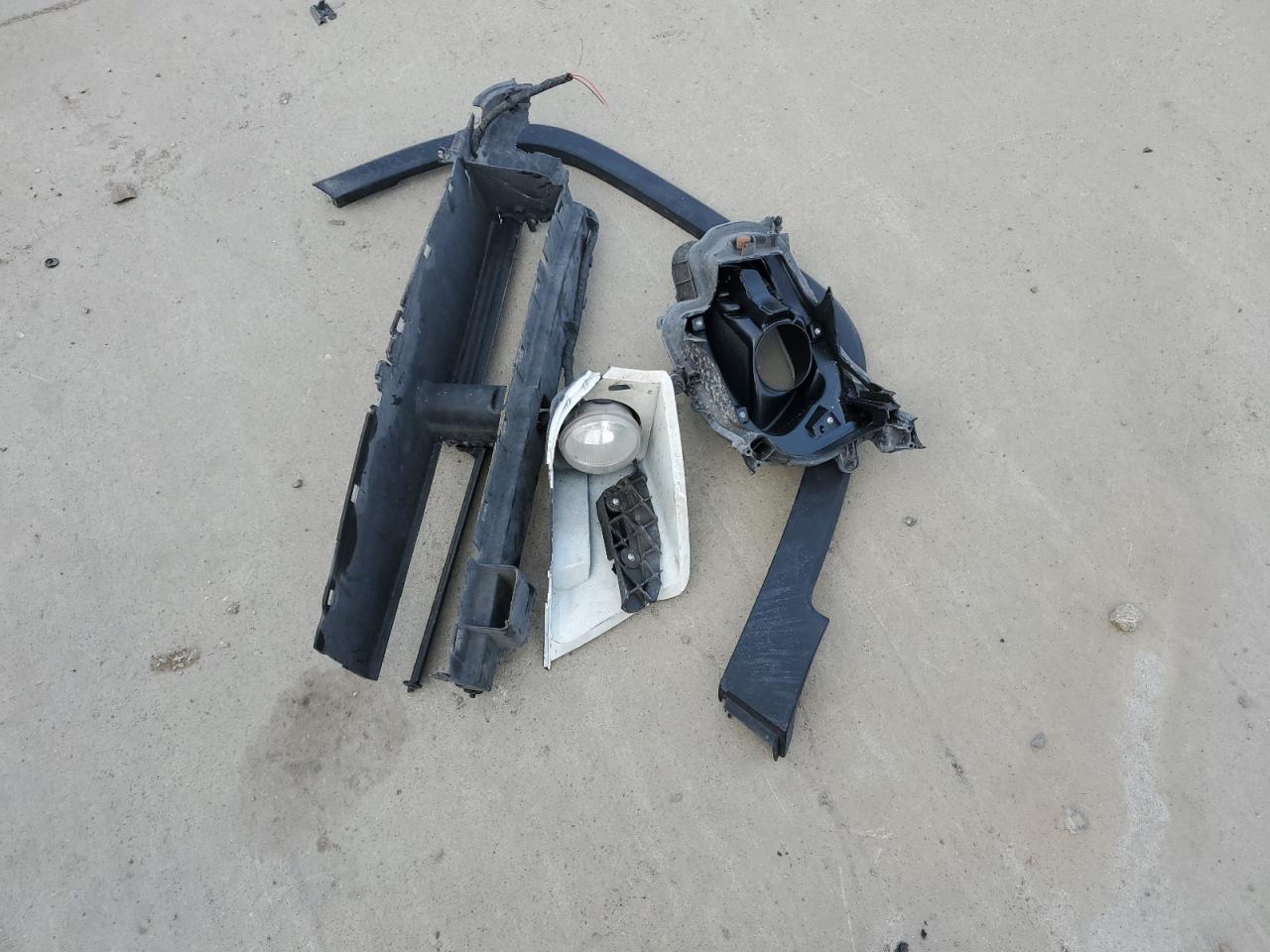 2015 Jeep Grand Cherokee VIN 1C4PJLCB3FW655513 Copart auction photo, front end damage thumbnail 13