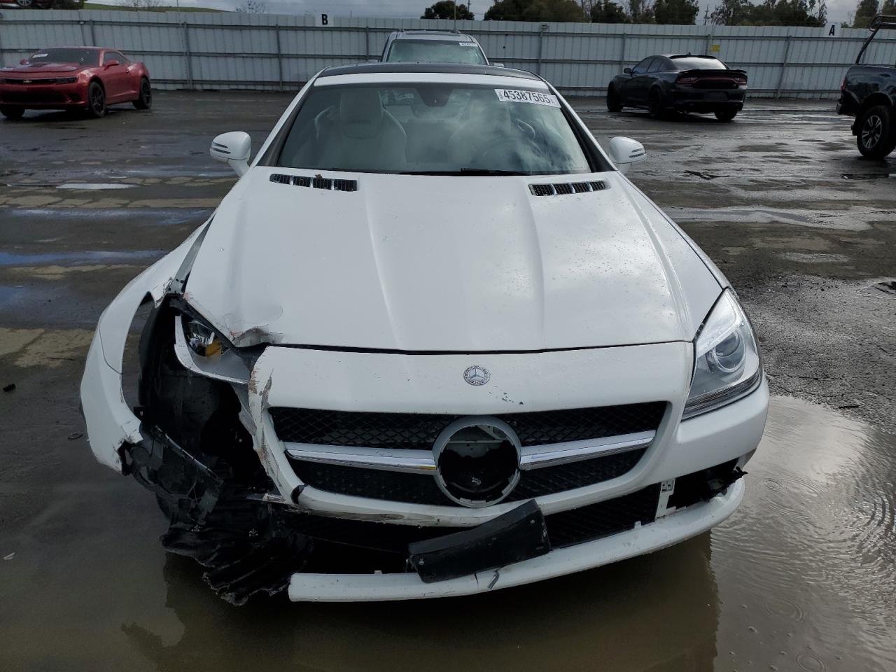 2016 Mercedes-Benz SLK-klasse VIN WDDPK3JA6GF118441 Copart auction photo, front end damage thumbnail 5