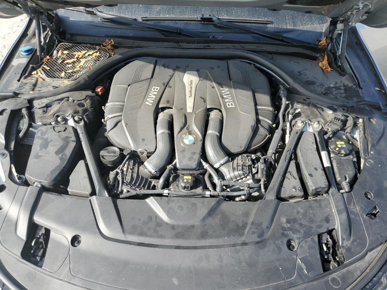 2016 BMW 7er VIN WBA7F0C50GGM20697 Copart auction photo, minor dent/scratches damage thumbnail 11