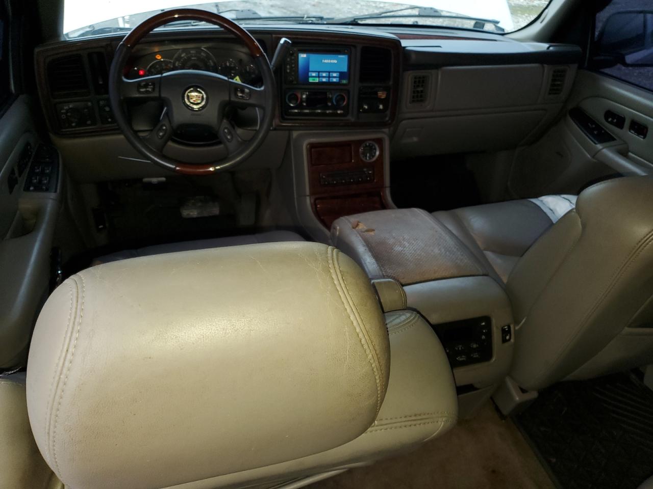2005 Cadillac Escalade VIN 1GYEK63NX5R241281 Copart auction photo, front end damage thumbnail 8