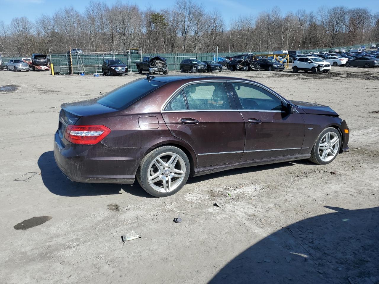 2012 Mercedes-Benz E-klasse VIN WDDHF8JB8CA639831 Copart auction photo, front end damage thumbnail 3