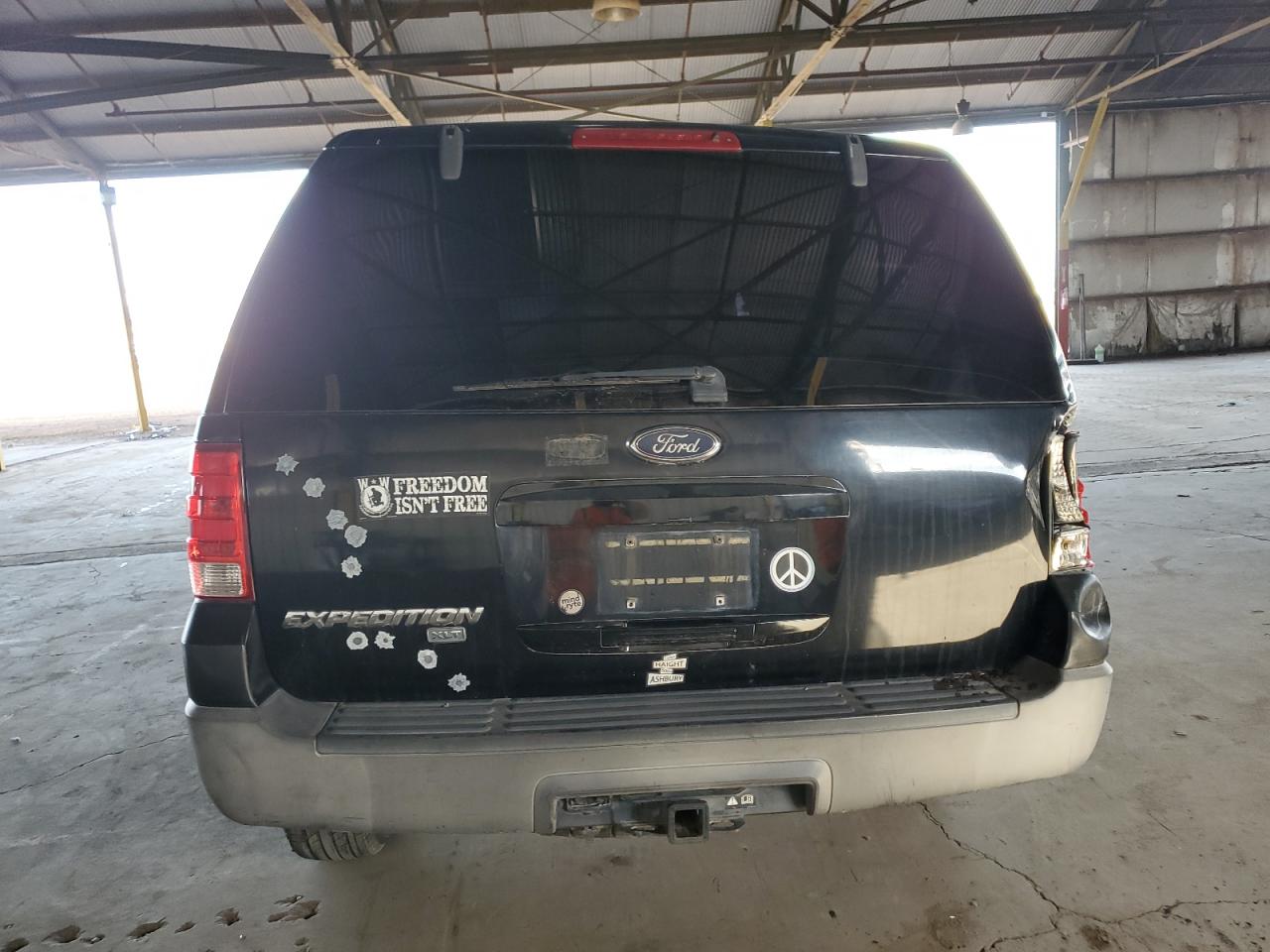 2003 Ford Expedition VIN 1FMEU15W33LB43732 Copart auction photo, front end / rear end damage thumbnail 6