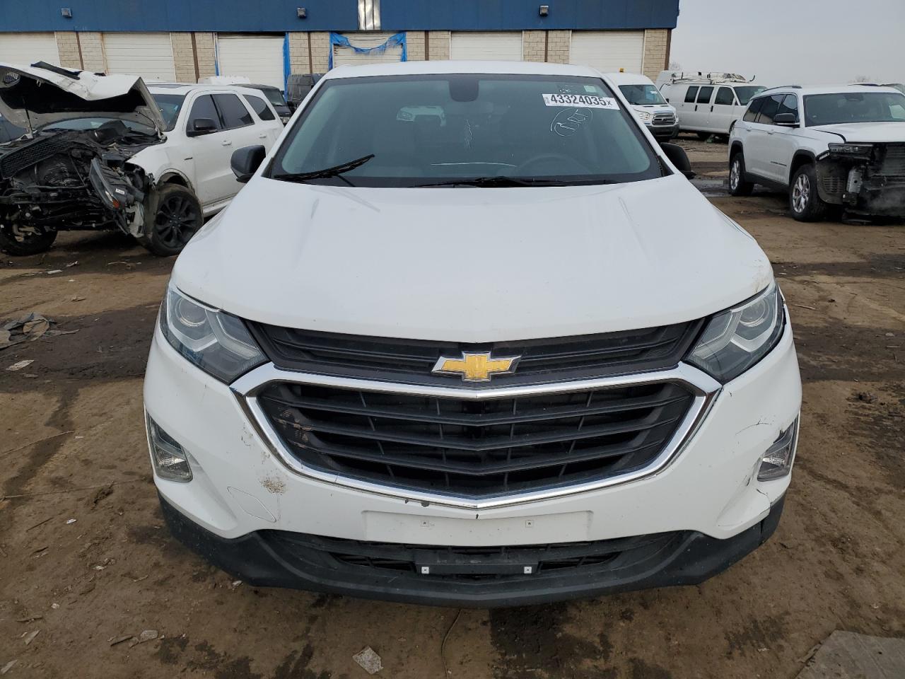 2019 Chevrolet Equinox VIN 3GNAXHEV7KS659134 Copart auction photo, front end / rear end damage thumbnail 5