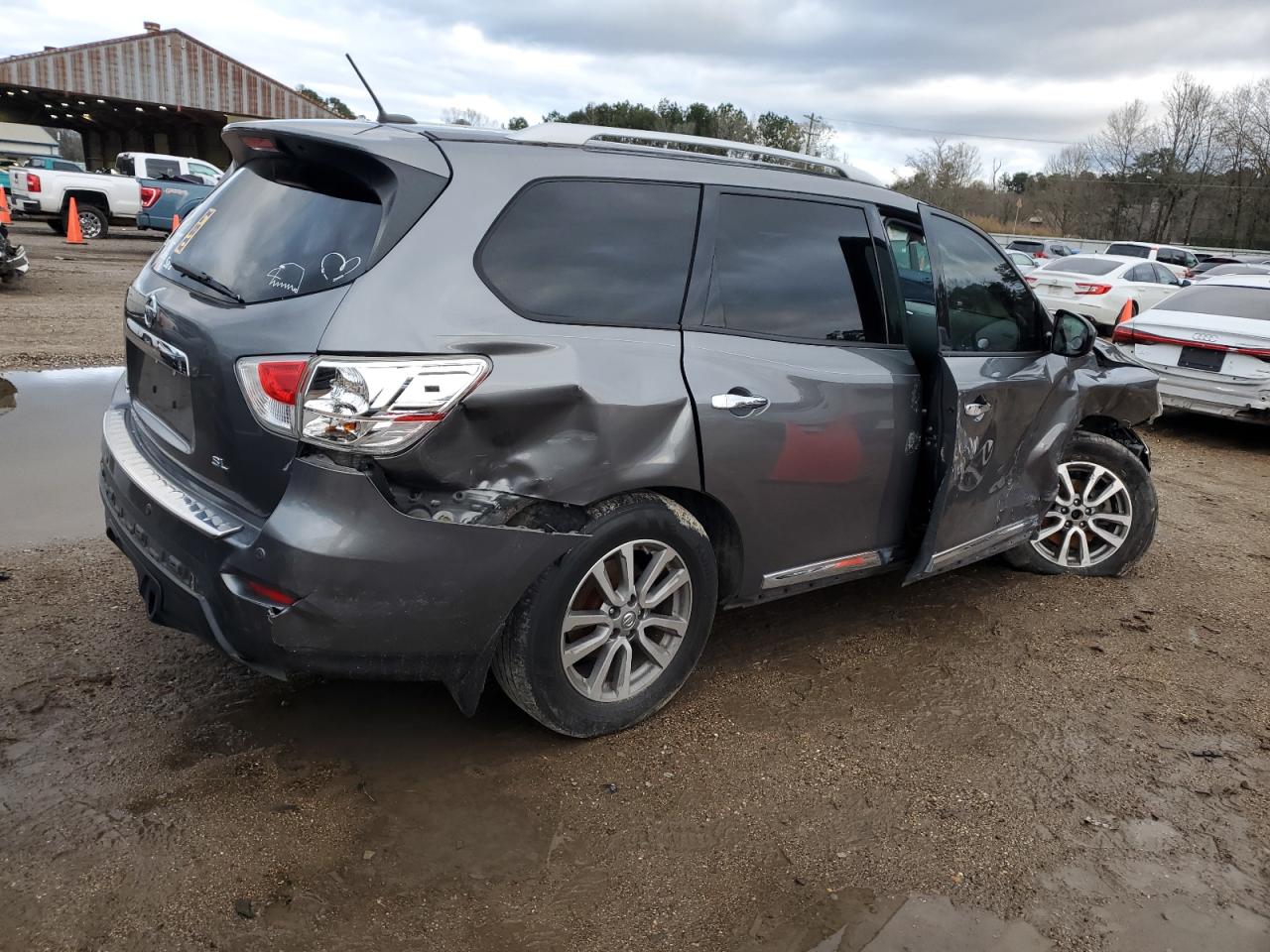 2015 Nissan Pathfinder VIN 5N1AR2MN5FC608742 Copart auction photo, all over damage thumbnail 3