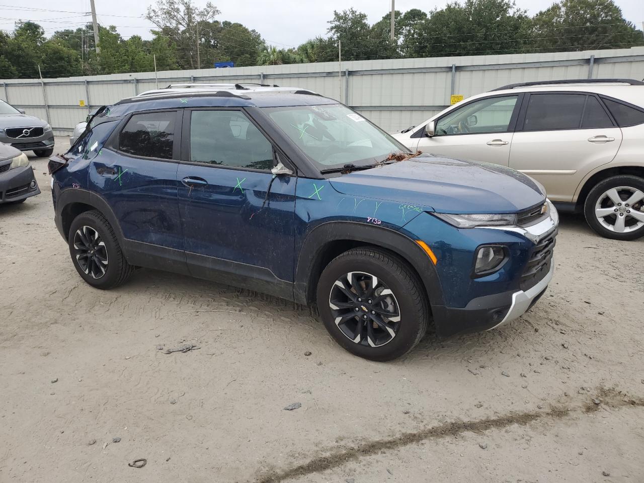 2021 Chevrolet TrailBlazer VIN KL79MPSL6MB144168 Copart auction photo, all over damage thumbnail 4