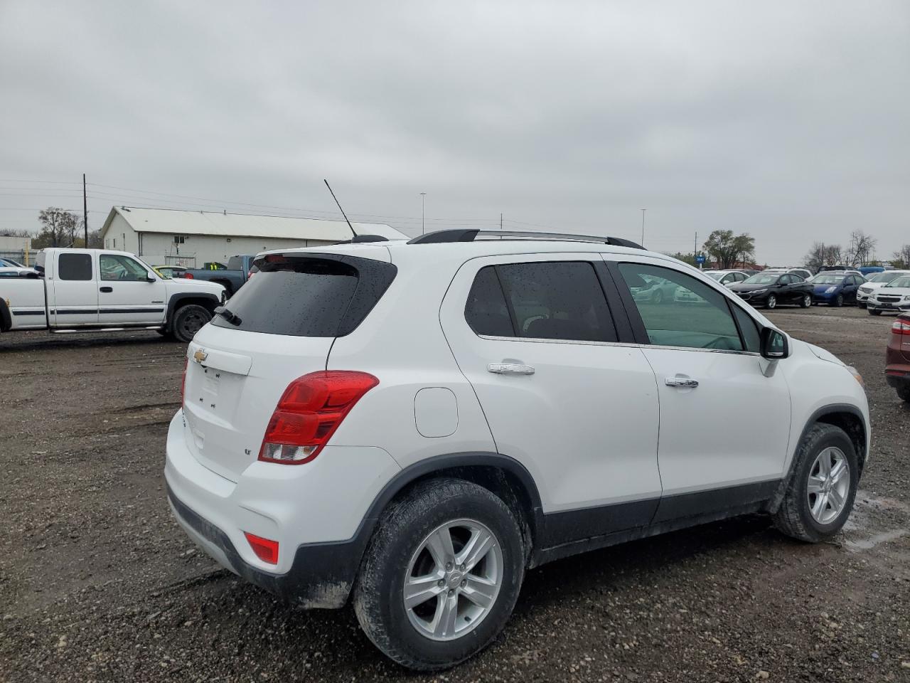 2018 Chevrolet Trax VIN 3GNCJLSB7JL351185 Copart auction photo, front end damage thumbnail 3