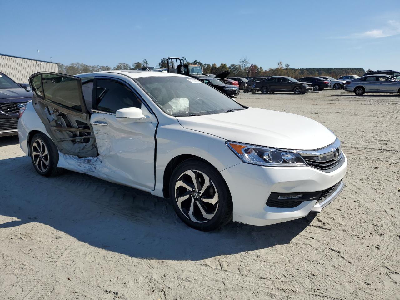 2017 Honda Accord VIN 1HGCR2F72HA157409 Copart auction photo, side damage thumbnail 4