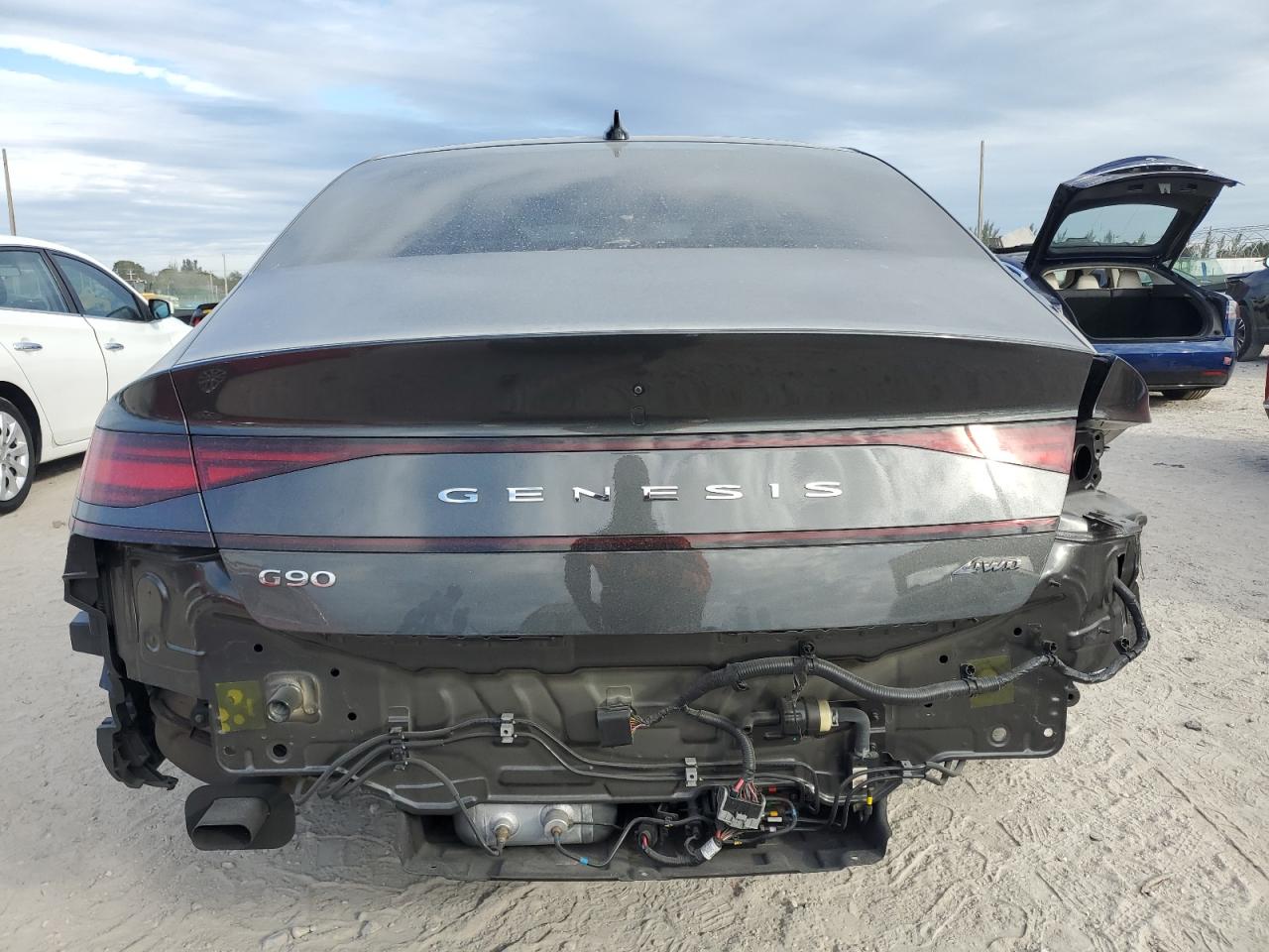 2023 Genesis G90 VIN KMTFC4SD8PU029226 Copart auction photo, rear end / minor dent/scratches damage thumbnail 6