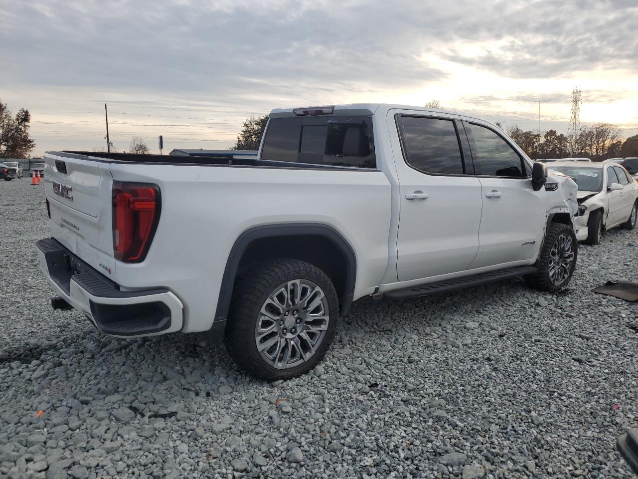 2021 GMC Sierra VIN 3GTP9EEL5MG241901 Copart auction photo, front end damage thumbnail 3