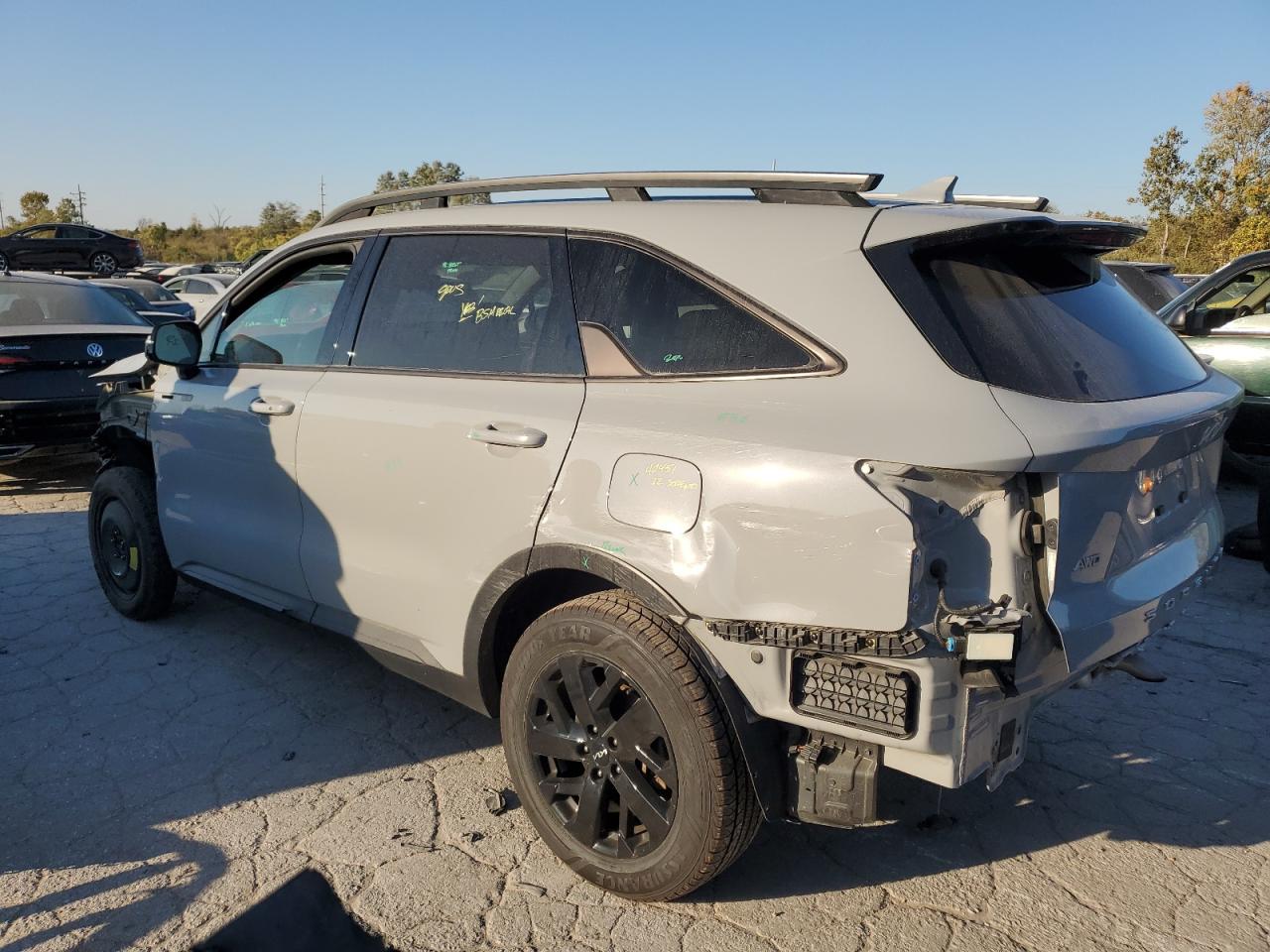 2022 KIA Sorento VIN 5XYRLDLCXNG119638 Copart auction photo, front end damage thumbnail 2