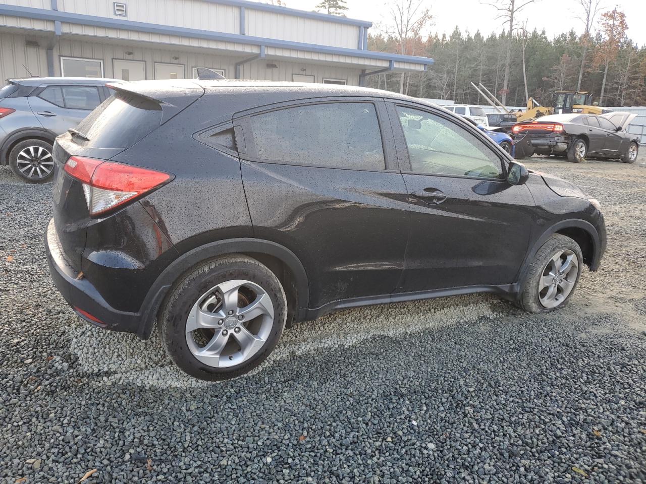2022 Honda HR-V VIN 3CZRU5H3XNM740175 Copart auction photo, front end damage thumbnail 3