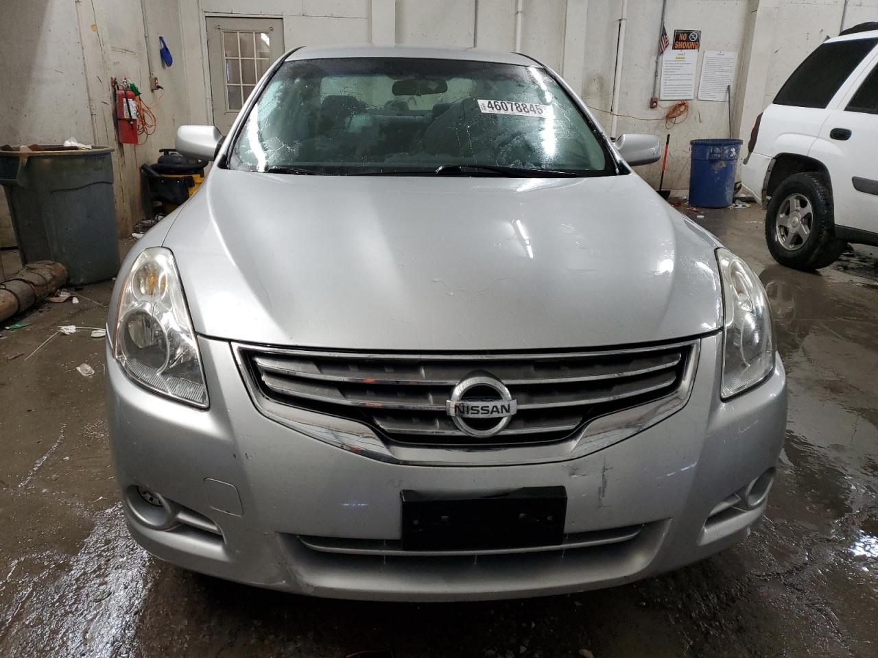 2010 Nissan Altima VIN 1N4AL2AP3AC193981 Copart auction photo, side / minor dent/scratches damage thumbnail 5