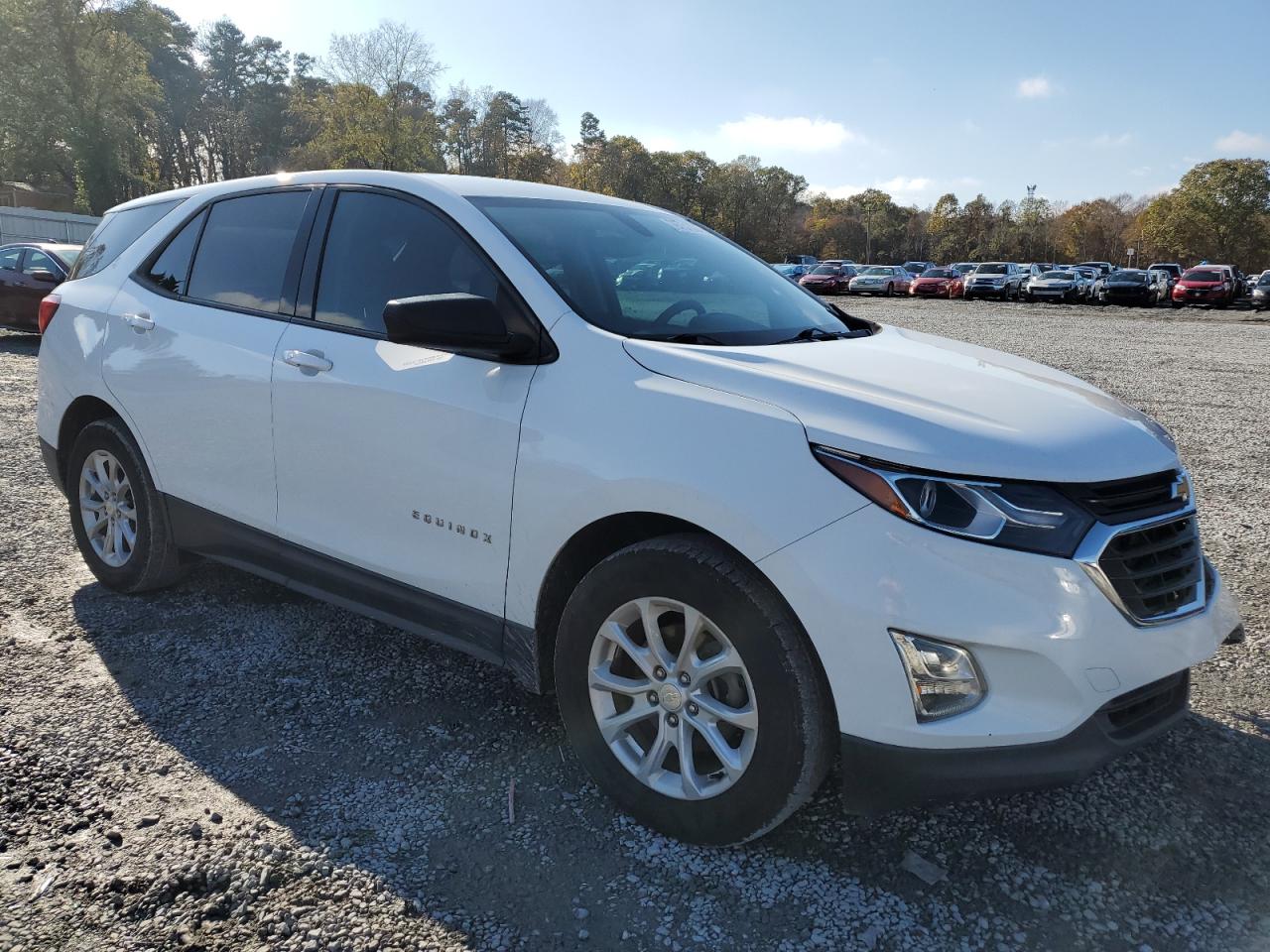 2019 Chevrolet Equinox VIN 3GNAXHEV4KS653095 Copart auction photo, front end / side damage thumbnail 4