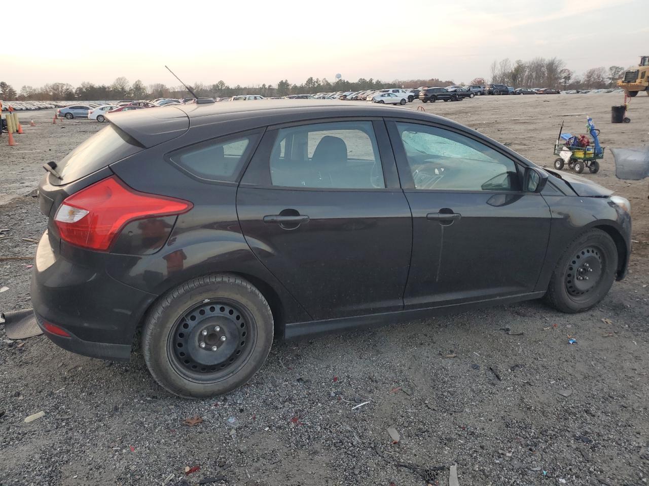 2012 Ford Focus VIN 1FAHP3K24CL471754 Copart auction photo, front end / side damage thumbnail 3