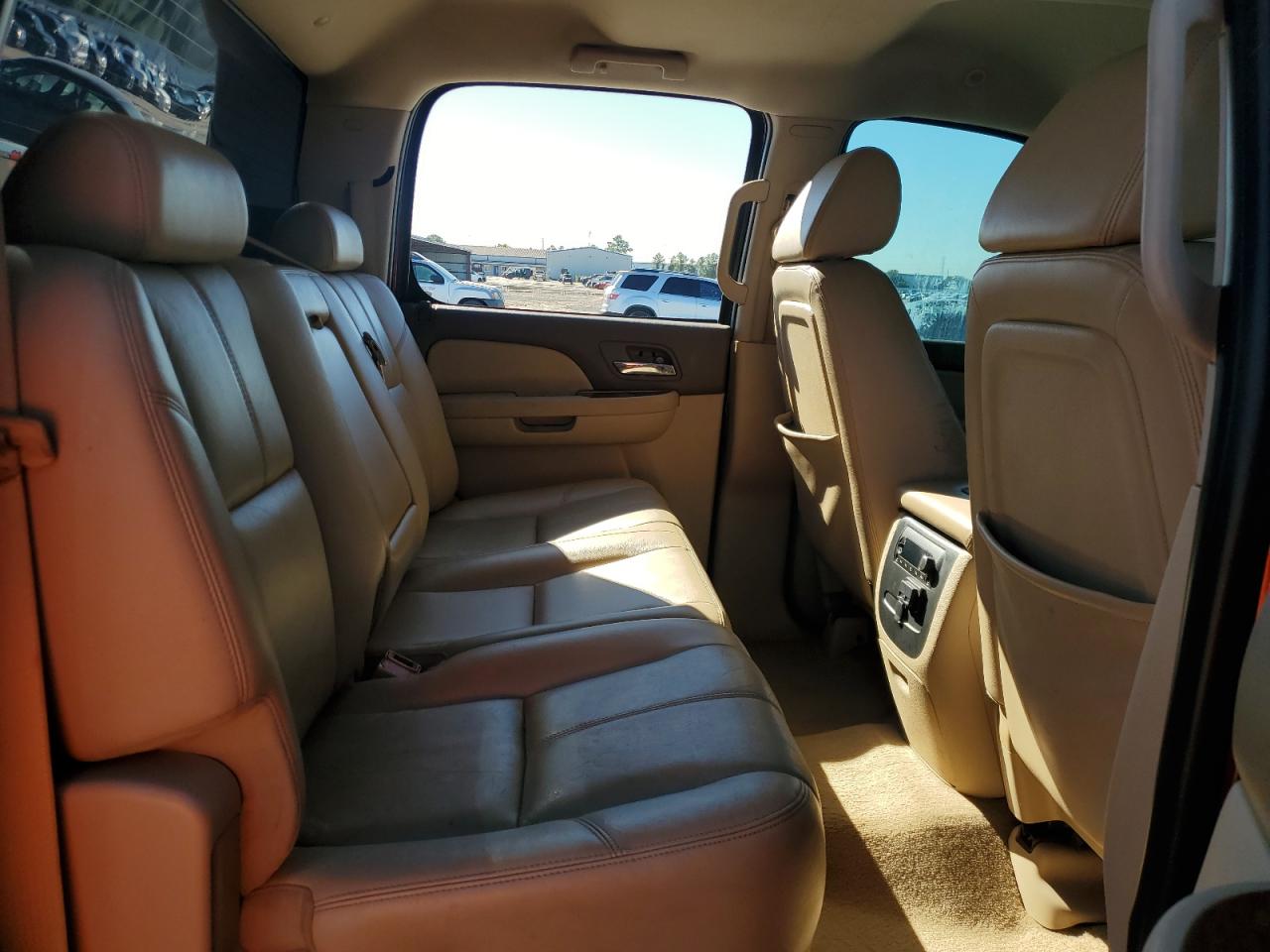 2008 GMC Sierra VIN 1GTHK33648F142584 Copart auction photo, rollover damage thumbnail 11