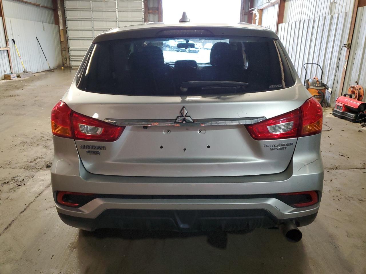 2018 Mitsubishi Outlander VIN JA4AR3AU1JU003913 Copart auction photo, front end / side damage thumbnail 6
