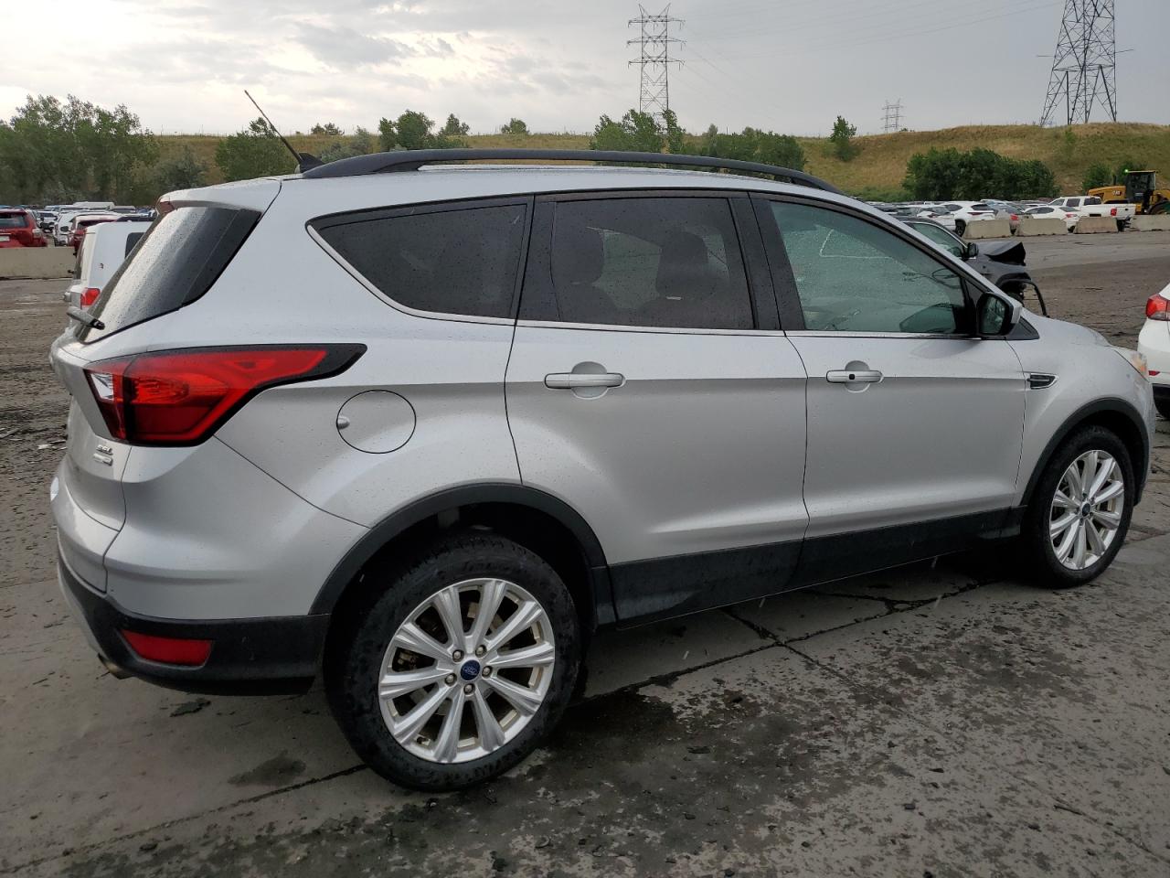 2019 Ford Escape VIN 1FMCU9HD8KUB03154 Copart auction photo, hail damage thumbnail 3