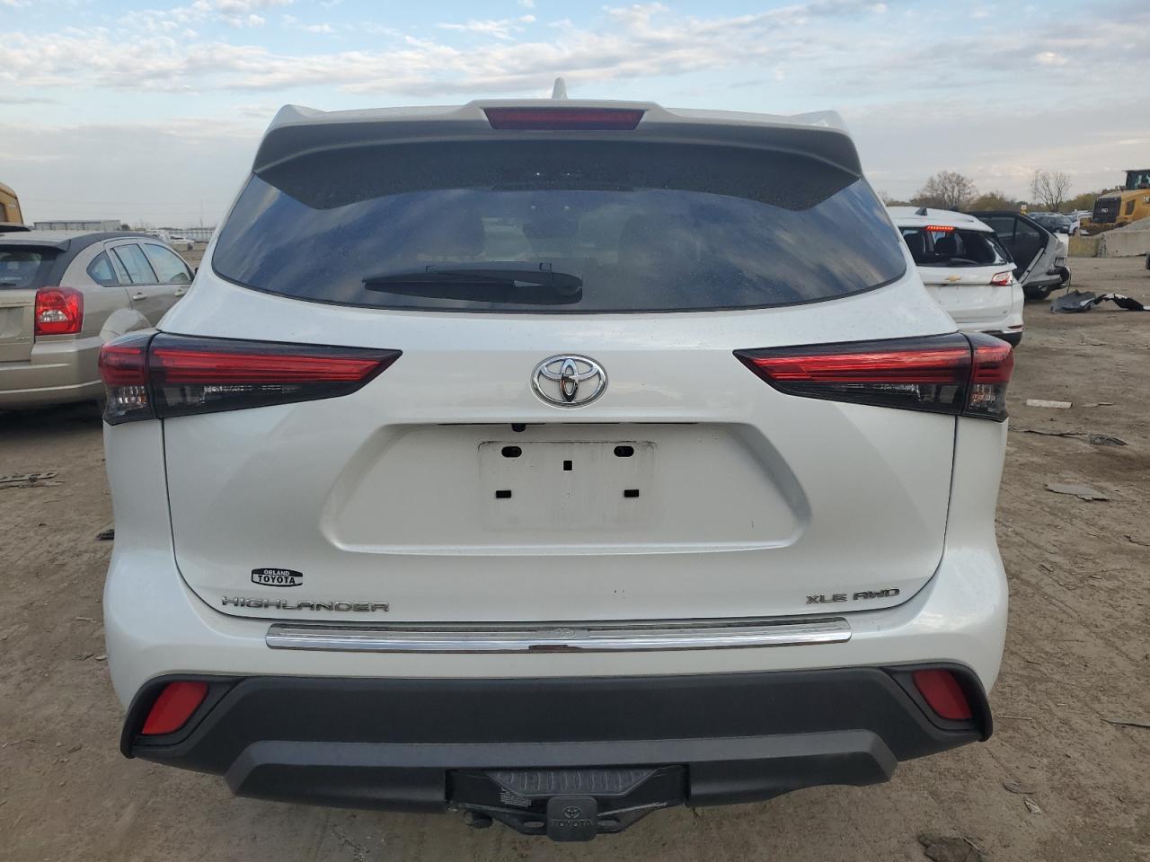 2022 Toyota Highlander VIN 5TDHZRBH6NS176507 Copart auction photo, front end damage thumbnail 6