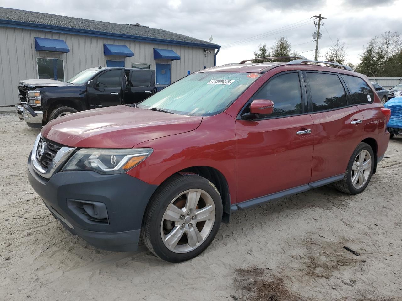2017 Nissan Pathfinder VIN 5N1DR2MN3HC902835