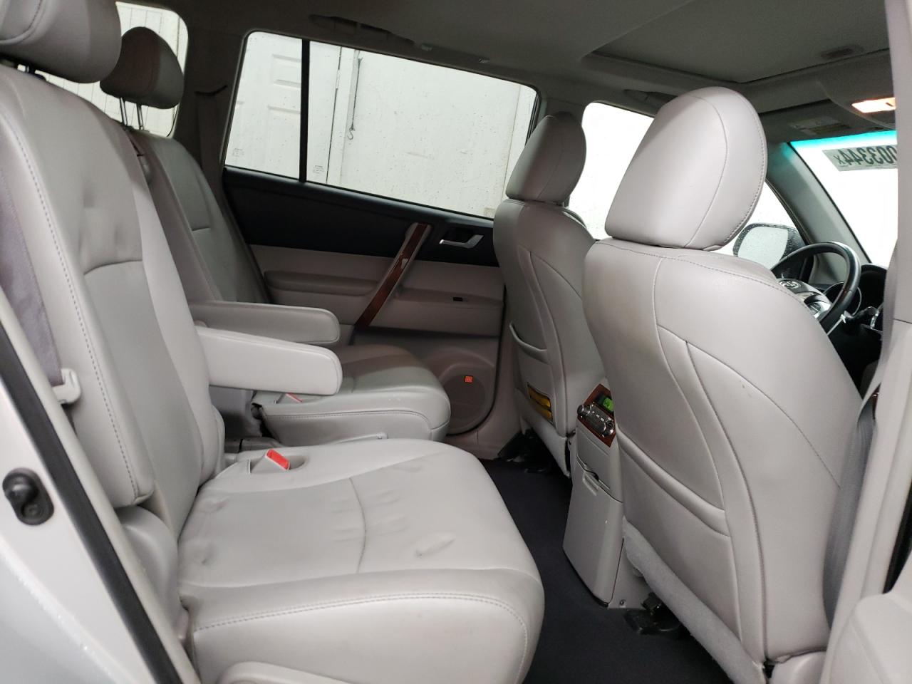 2013 Toyota Highlander VIN 5TDYK3EH7DS117543 Copart auction photo, front end / rear end damage thumbnail 11