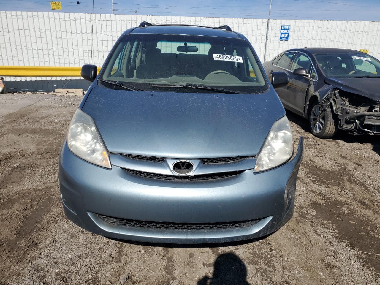 2009 Toyota Sienna VIN 5TDZK23C59S249519 Copart auction photo, front end / undercarriage damage thumbnail 5