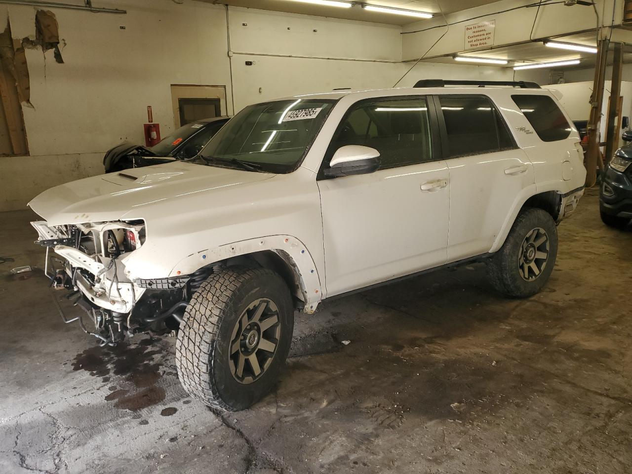2019 Toyota 4Runner VIN JTEBU5JR9K5660059