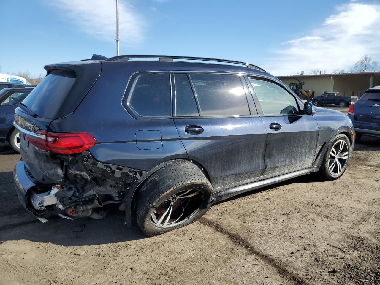 2022 BMW X7 VIN 5UXCW2C02N9M84404 Copart auction photo, rear end / minor dent/scratches damage thumbnail 3