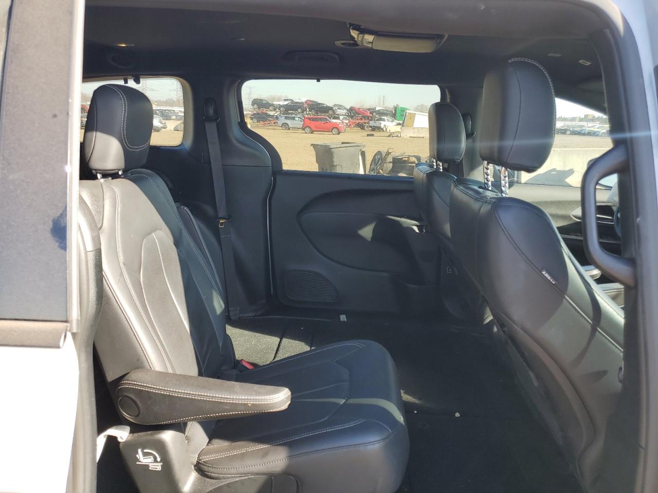 2018 Chrysler Pacifica VIN 2C4RC1BG2JR174805 Copart auction photo, front end / side damage thumbnail 11