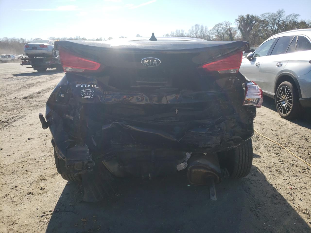 2017 KIA Forte VIN 3KPFK4A78HE093103 Copart auction photo, rear end / side damage thumbnail 6