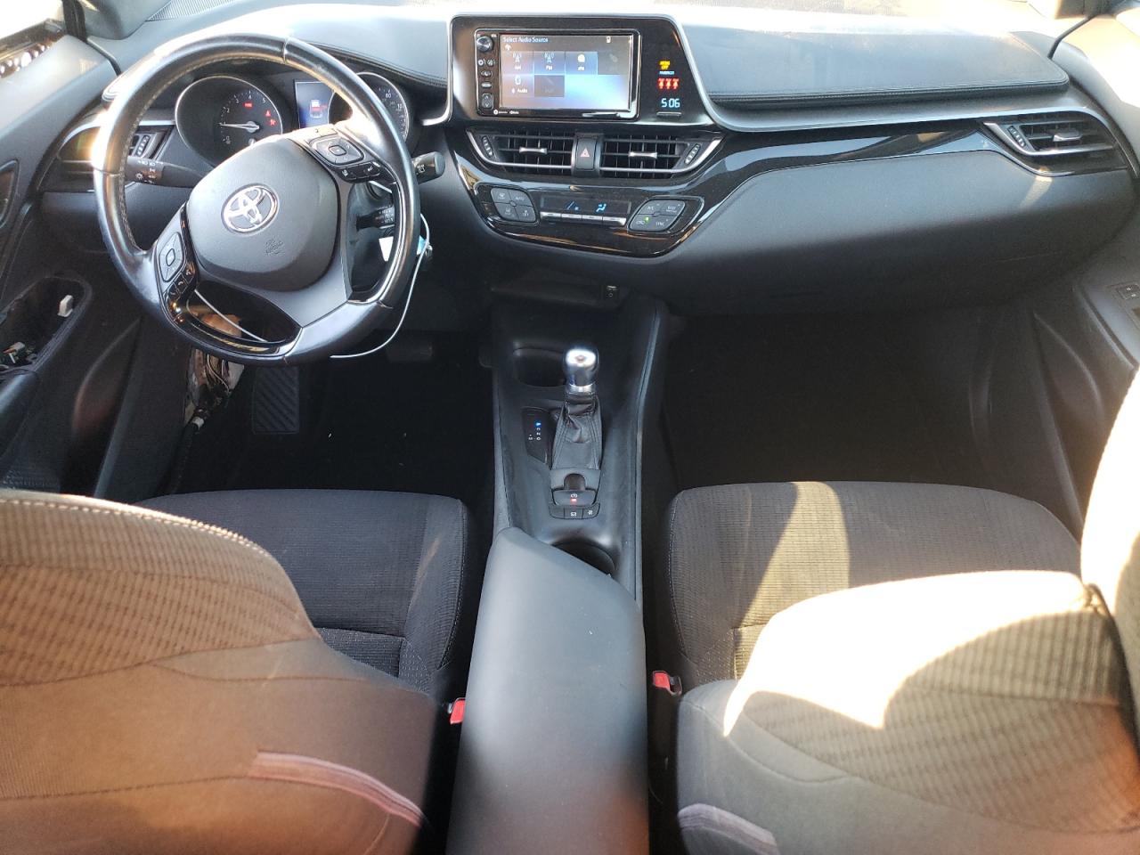 2018 Toyota C-HR VIN NMTKHMBX3JR033509 Copart auction photo, rear end / side damage thumbnail 8
