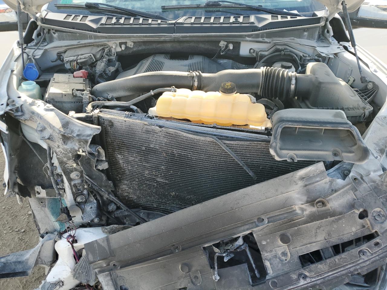 2018 Ford F-150 VIN 1FTEW1EG8JFE16523 Copart auction photo, front end damage thumbnail 12