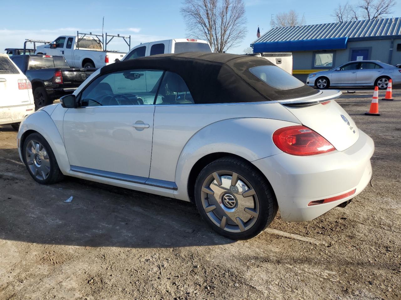 2014 Volkswagen Beetle VIN 3VW5L7ATXEM816360 Copart auction photo, side damage thumbnail 2