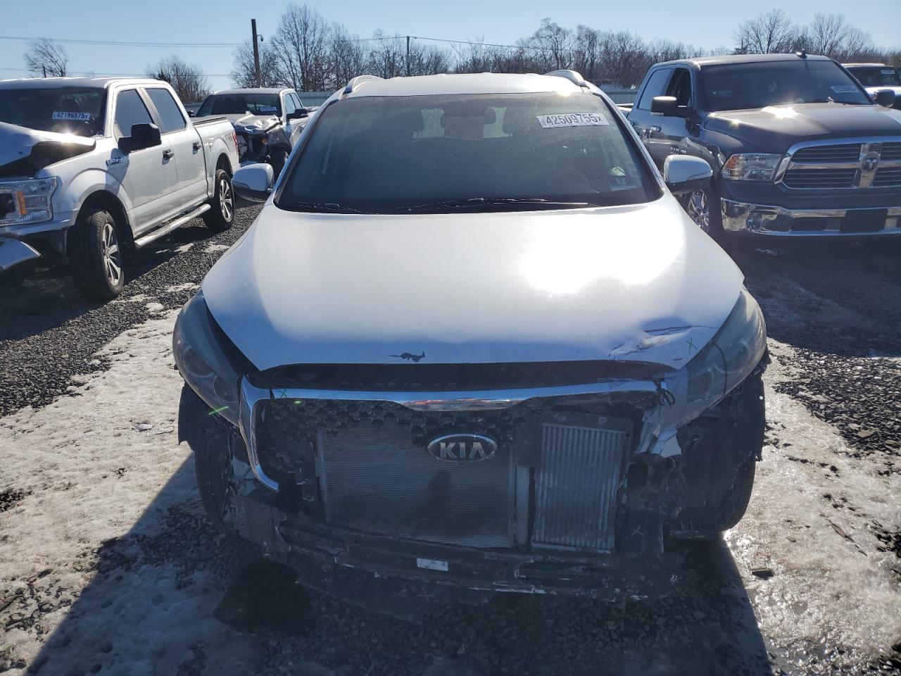 2016 KIA Sorento VIN 5XYPHDA16GG047107 Copart auction photo, front end / rear end damage thumbnail 5