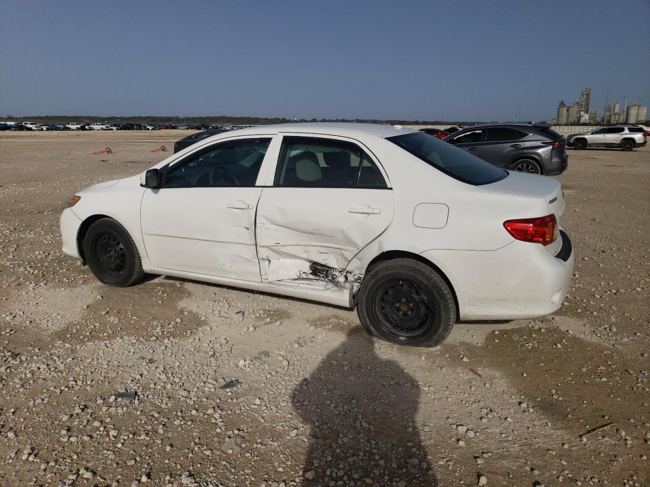 2010 Toyota Corolla VIN 1NXBU4EE7AZ381683 Copart auction photo, side / front end damage thumbnail 2