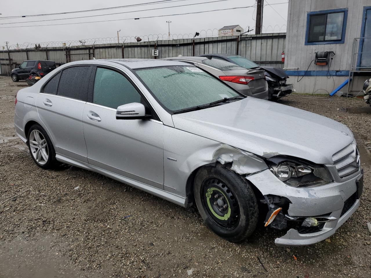 2012 Mercedes-Benz C-klasse VIN WDDGF4HB2CR203813 Copart auction photo, front end damage thumbnail 4