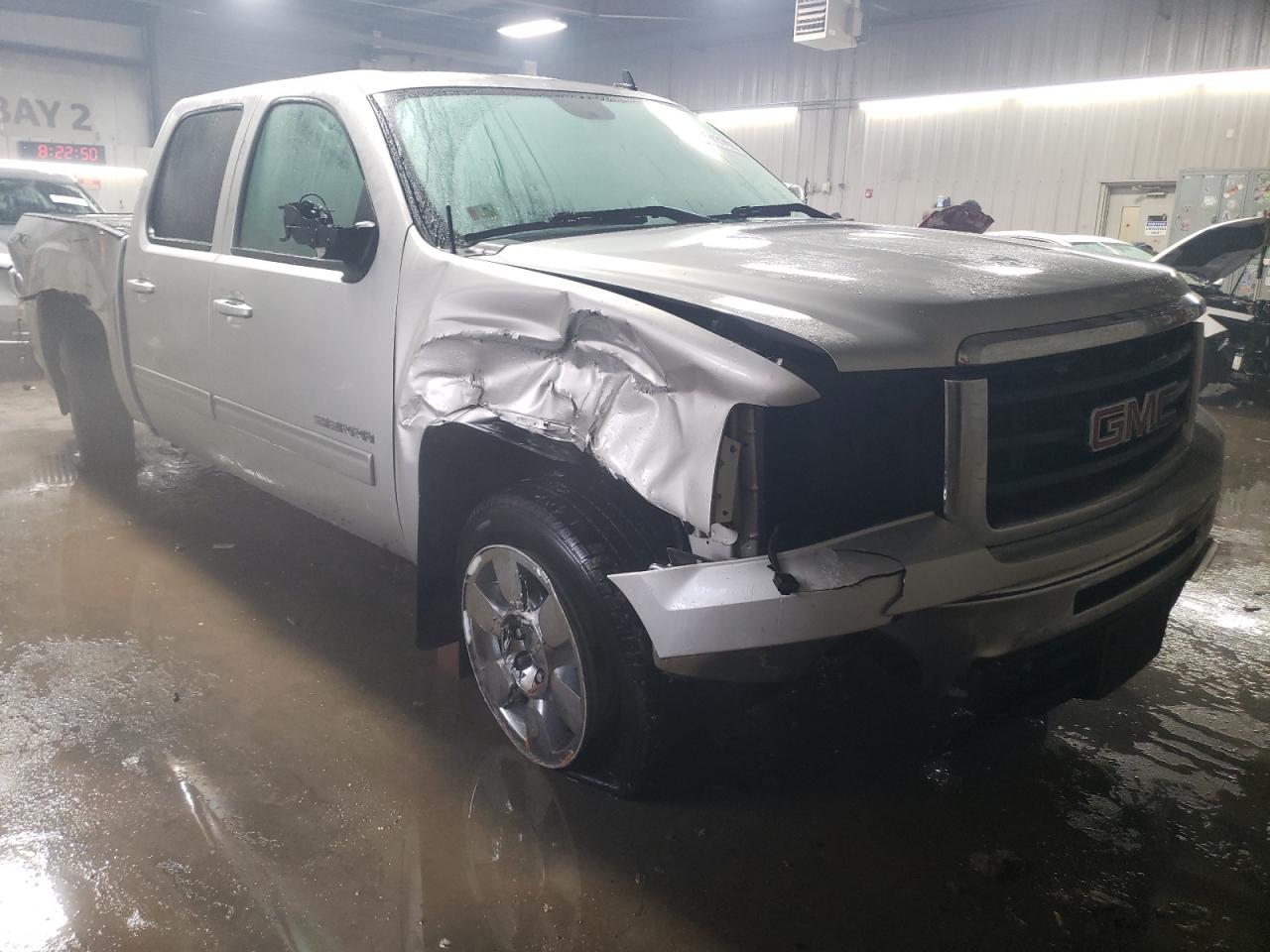 2011 GMC Sierra VIN 3GTP2WE31BG233141 Copart auction photo, rear end / front end damage thumbnail 4