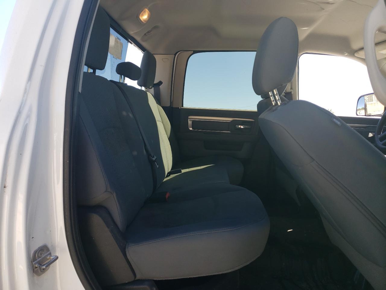 2015 RAM 3500 VIN 3C63RRHL0FG641764 Copart auction photo, rollover damage thumbnail 10
