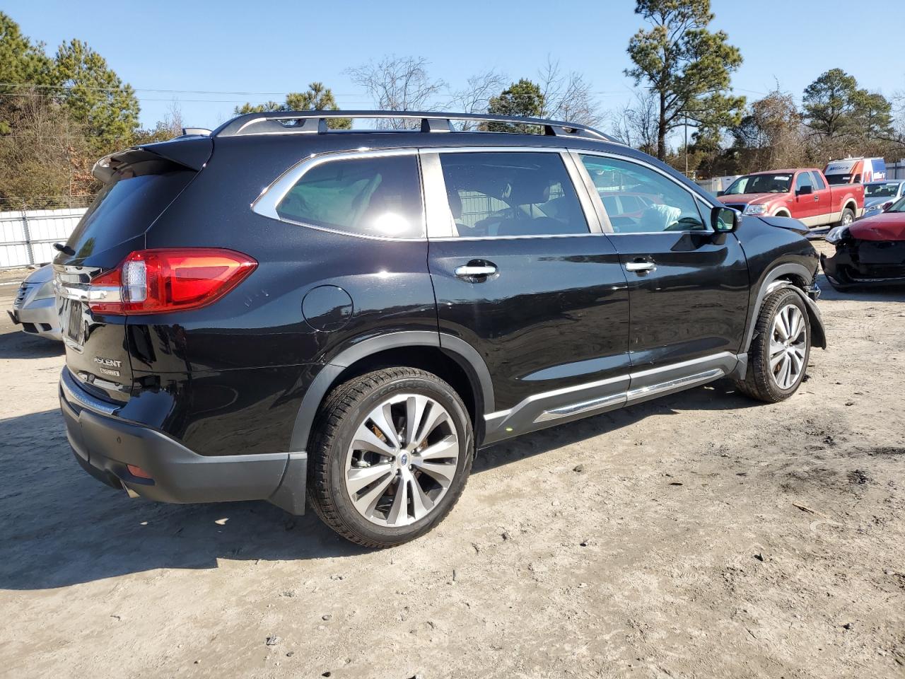 2020 Subaru Ascent VIN 4S4WMARD5L3472560 Copart auction photo, front end / minor dent/scratches damage thumbnail 3