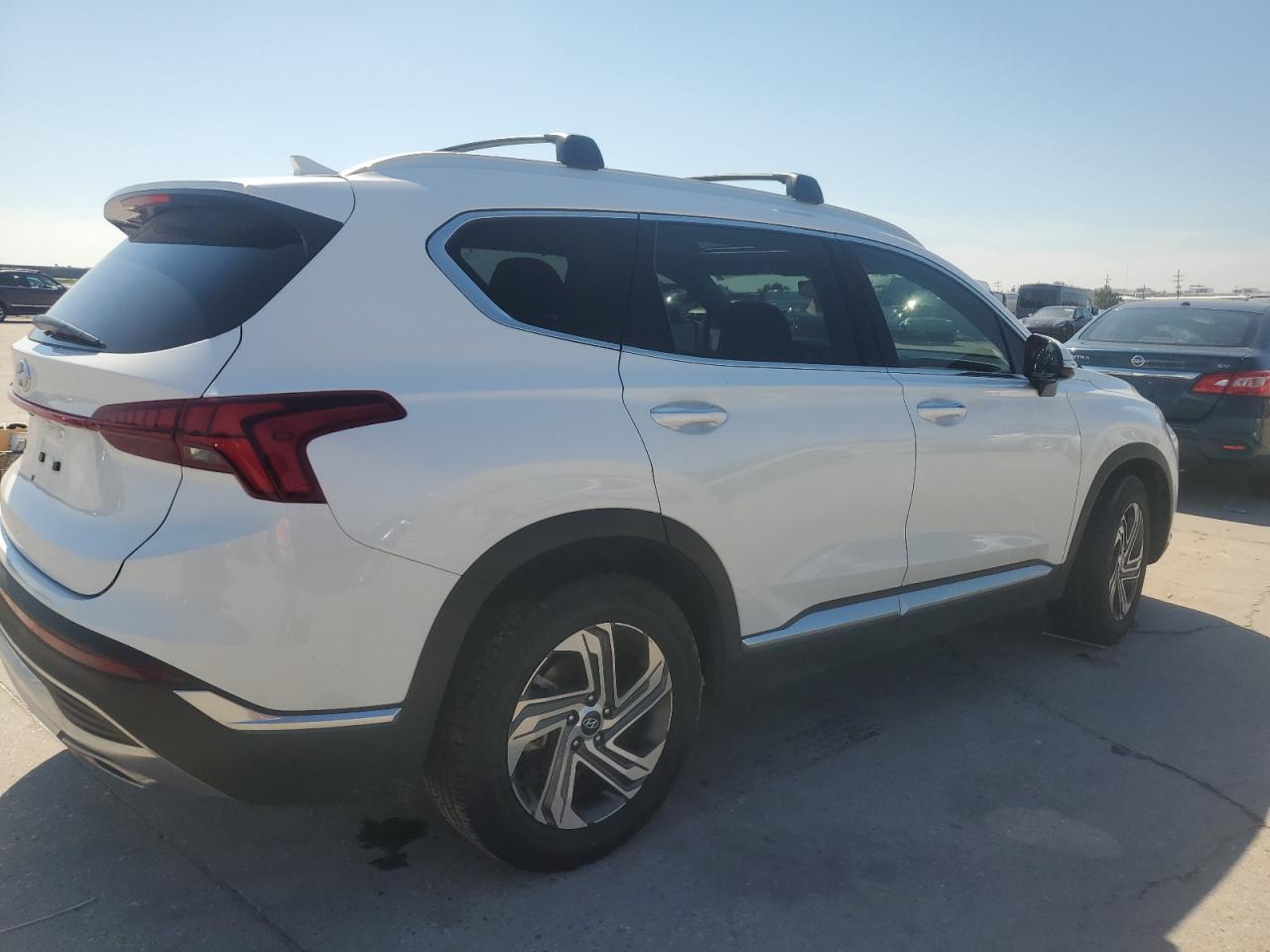 2022 Hyundai Santa Fe VIN 5NMS34AJ2NH467863 Copart auction photo, water/flood damage thumbnail 3