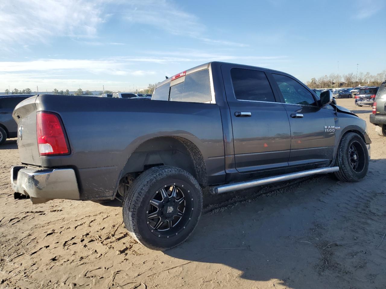 2018 RAM 1500 VIN 1C6RR6LTXJS245245 Copart auction photo, front end / side damage thumbnail 3
