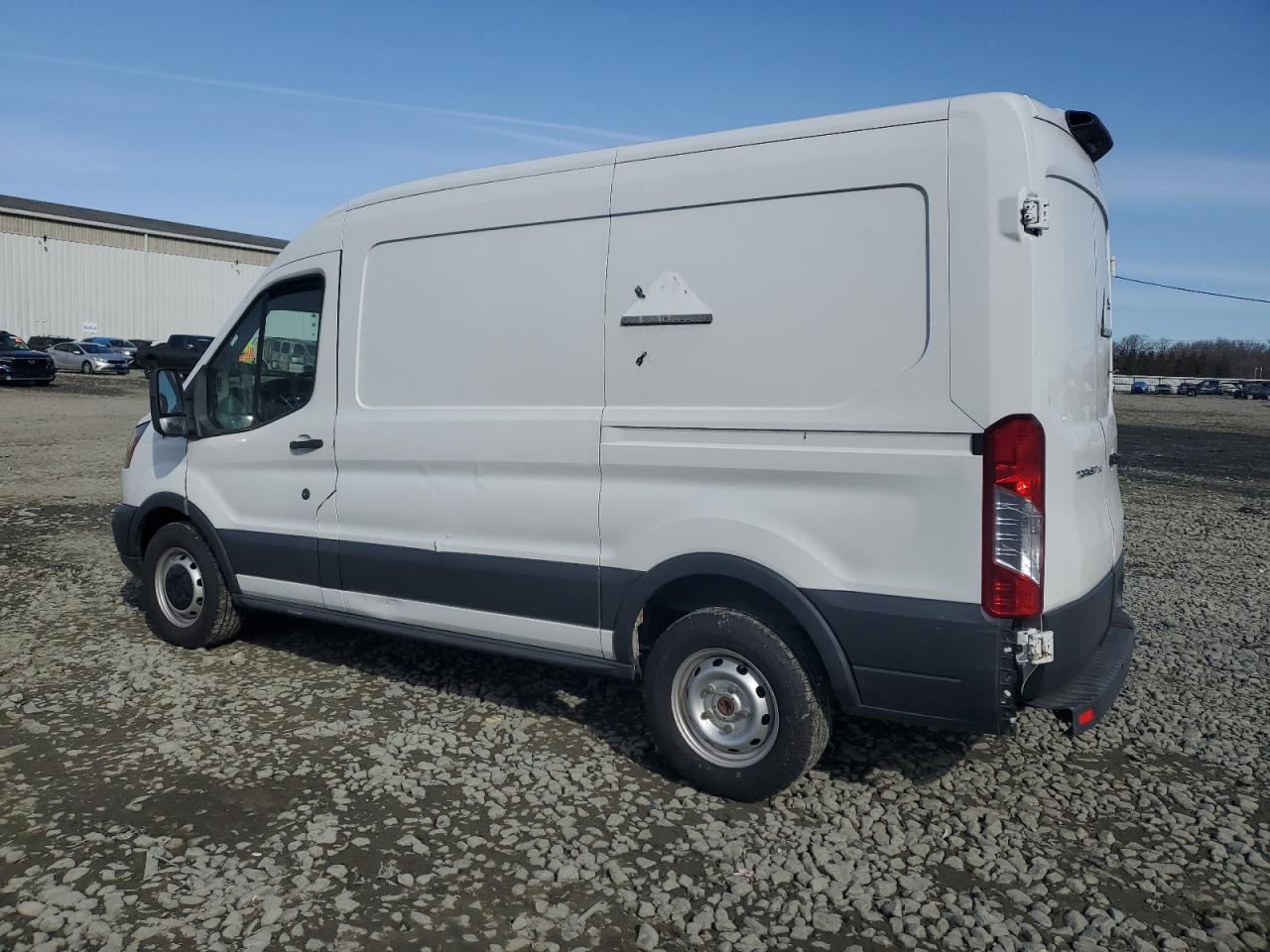 2018 Ford Transit VIN 1FTYE1CM0JKA24152 Copart auction photo, minor dent/scratches damage thumbnail 2