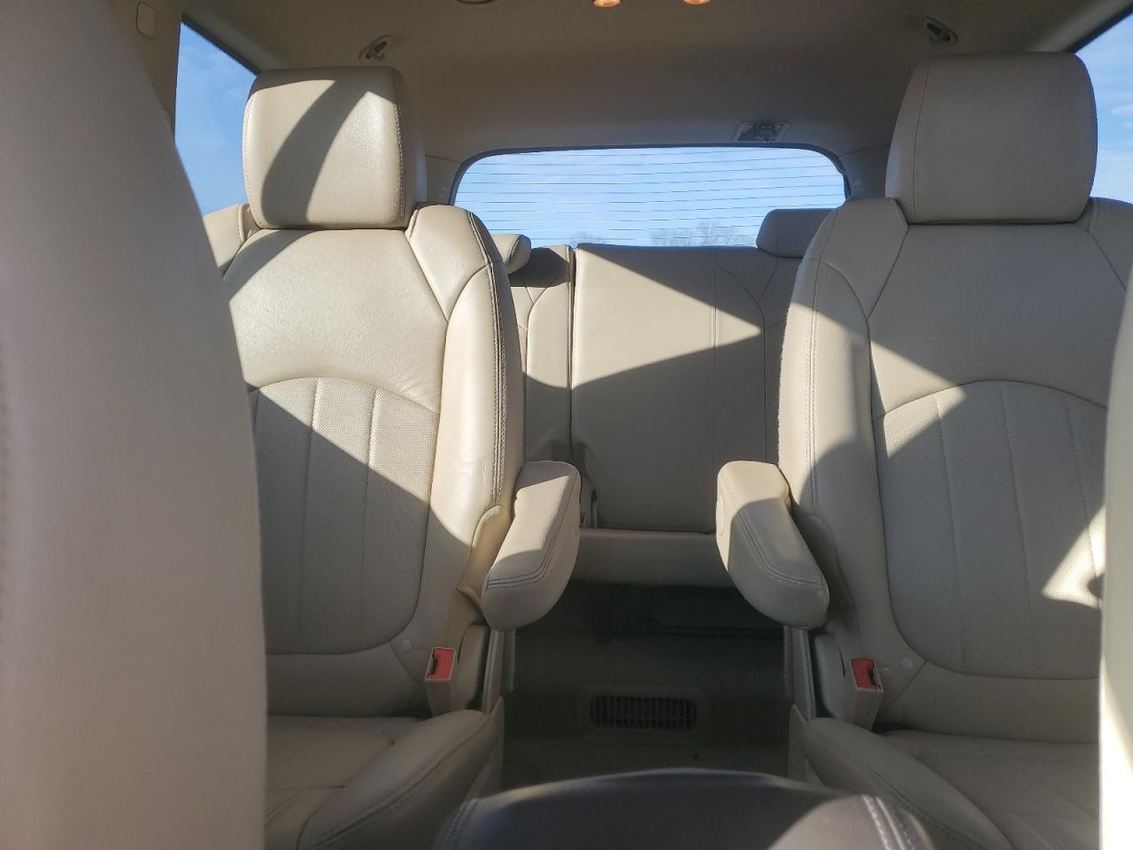 2011 Buick Enclave VIN 5GAKRBED4BJ343320 Copart auction photo, rear end / minor dent/scratches damage thumbnail 10